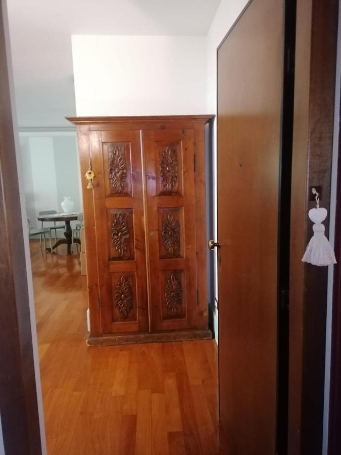 Le Finestre Sugli Ulivi Apartamento Desenzano del Garda Exterior foto