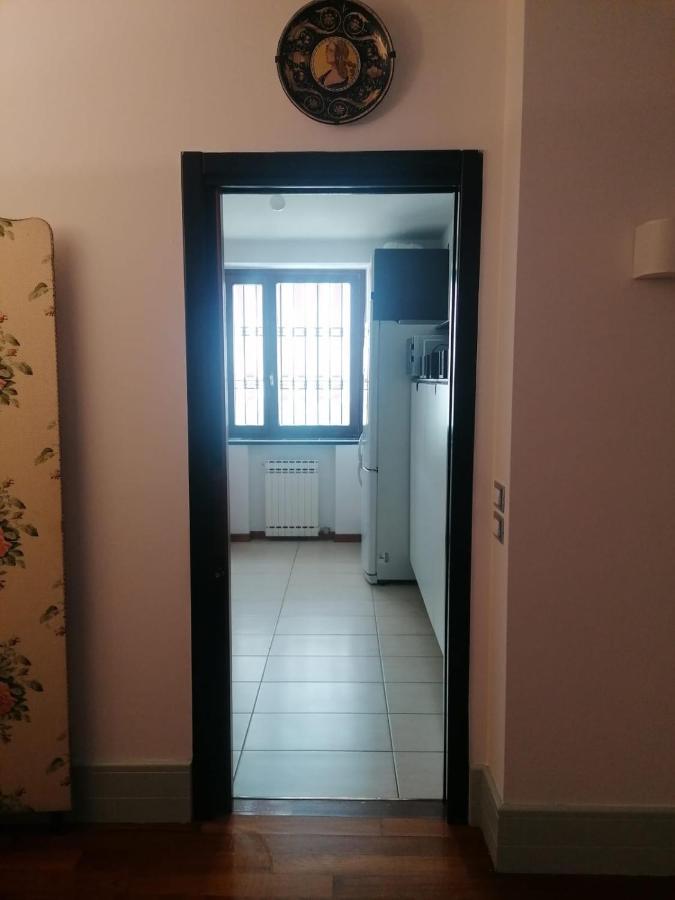 Le Finestre Sugli Ulivi Apartamento Desenzano del Garda Exterior foto