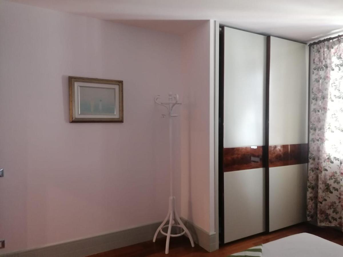 Le Finestre Sugli Ulivi Apartamento Desenzano del Garda Exterior foto