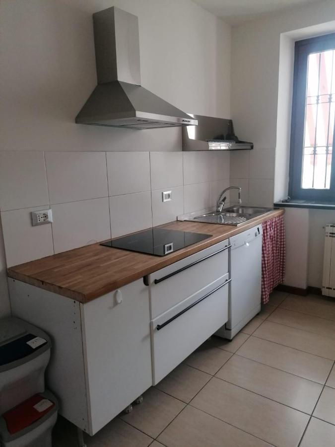 Le Finestre Sugli Ulivi Apartamento Desenzano del Garda Exterior foto